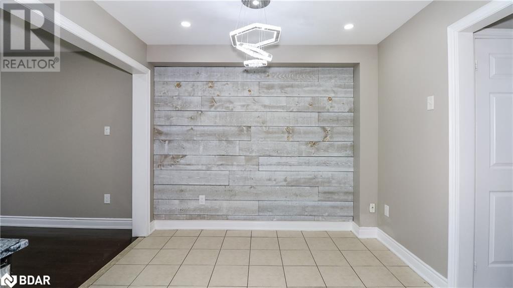 Photo 8 of 59 Winchester Terrace, Barrie ON