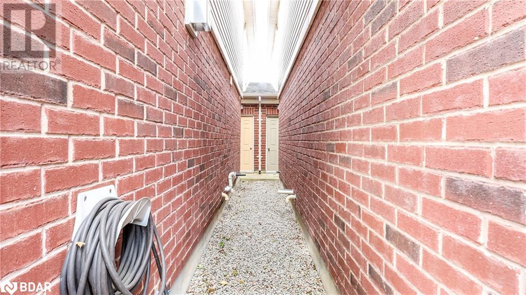 Photo 44 of 59 Winchester Terrace, Barrie ON