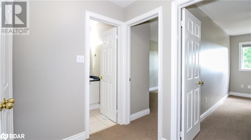 Photo 26 of 59 Winchester Terrace, Barrie ON