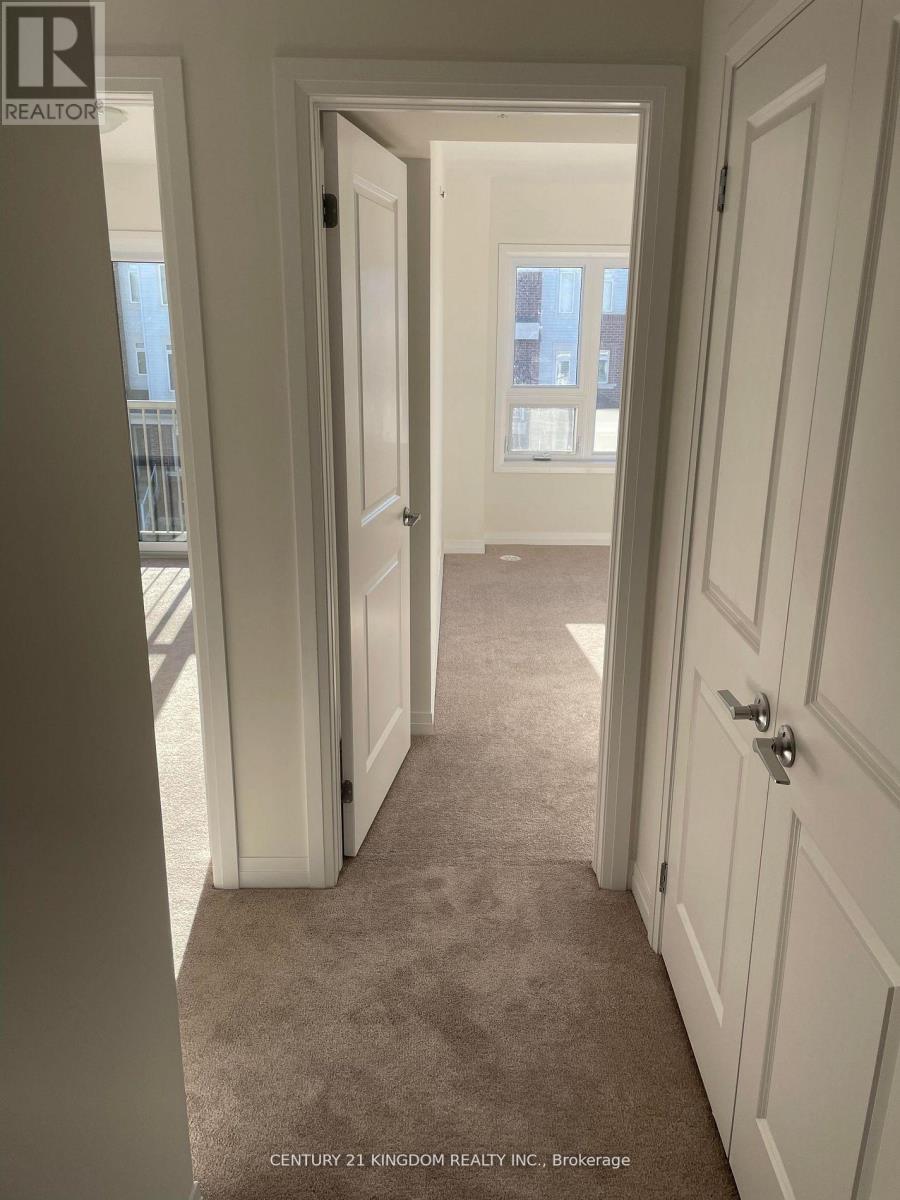 Photo 16 of 408 2635 William Jackson Drive, Pickering ON