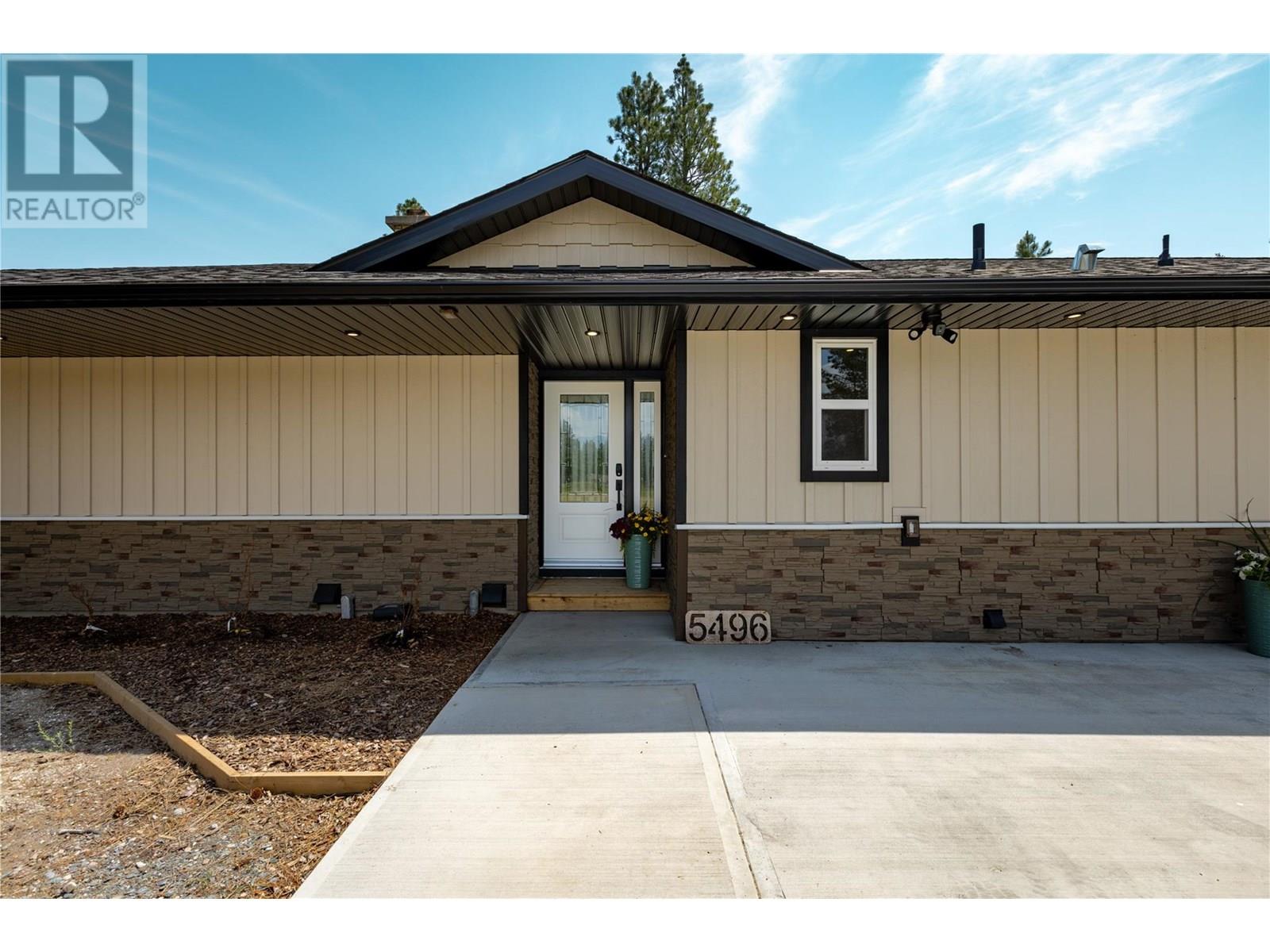 5496 93/95 Highway, Wasa