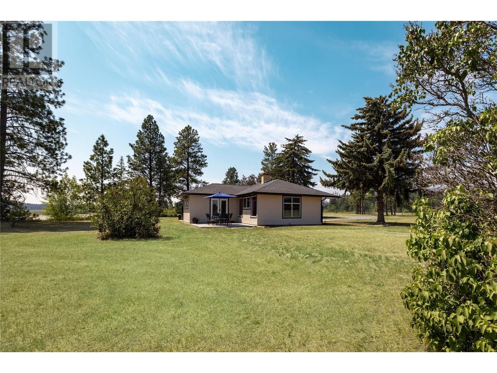 5496 93/95 Highway, Wasa