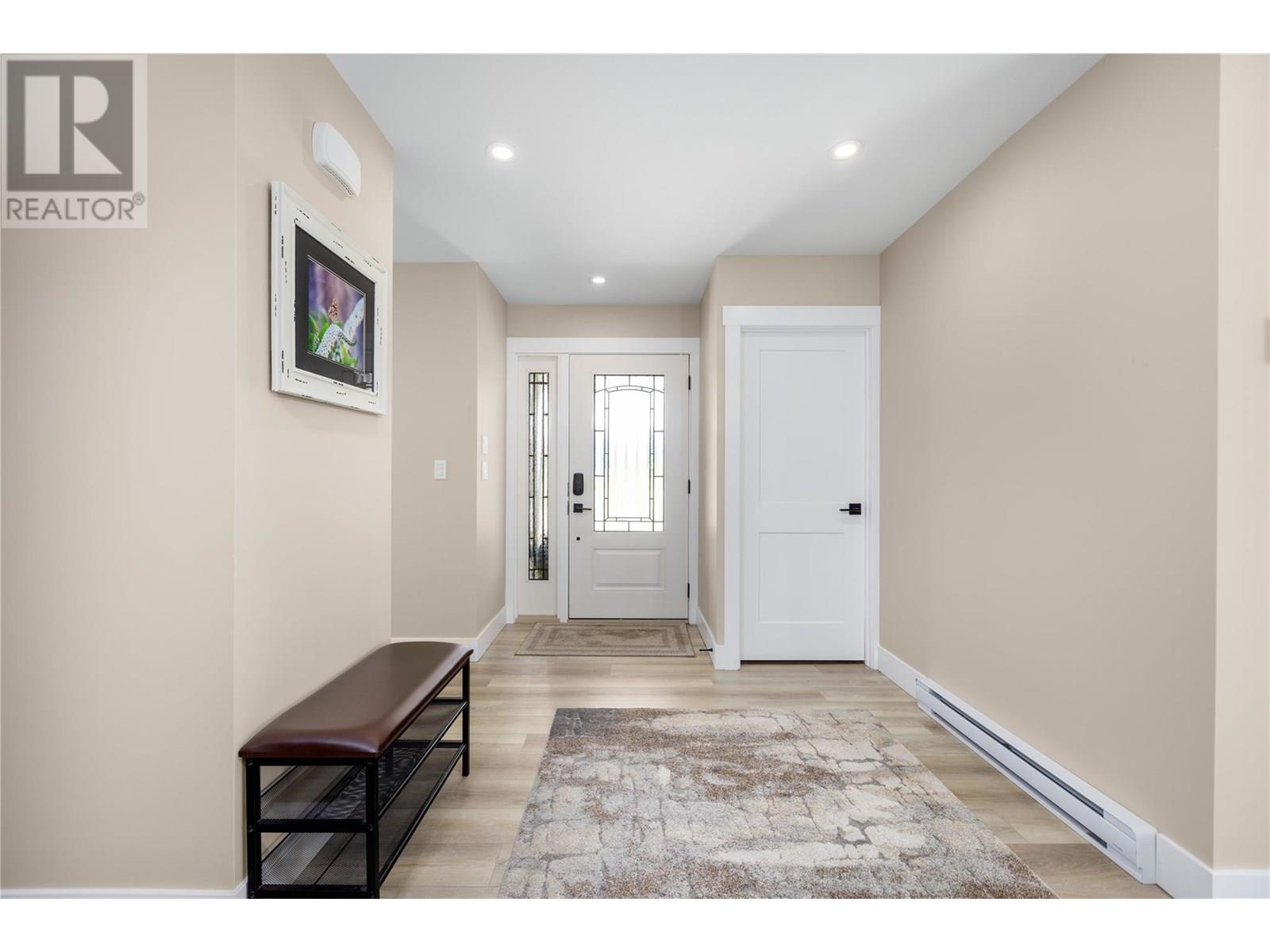 5496 93/95 Highway, Wasa