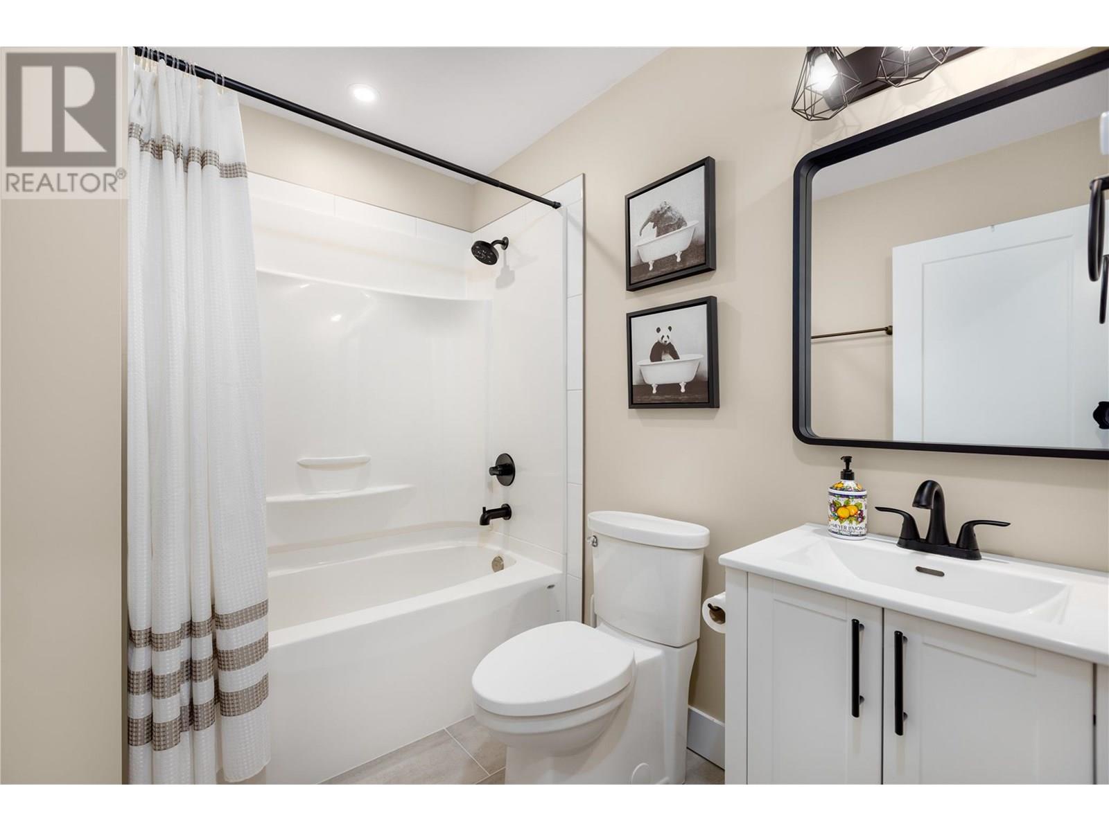 5496 93/95 Highway, Wasa