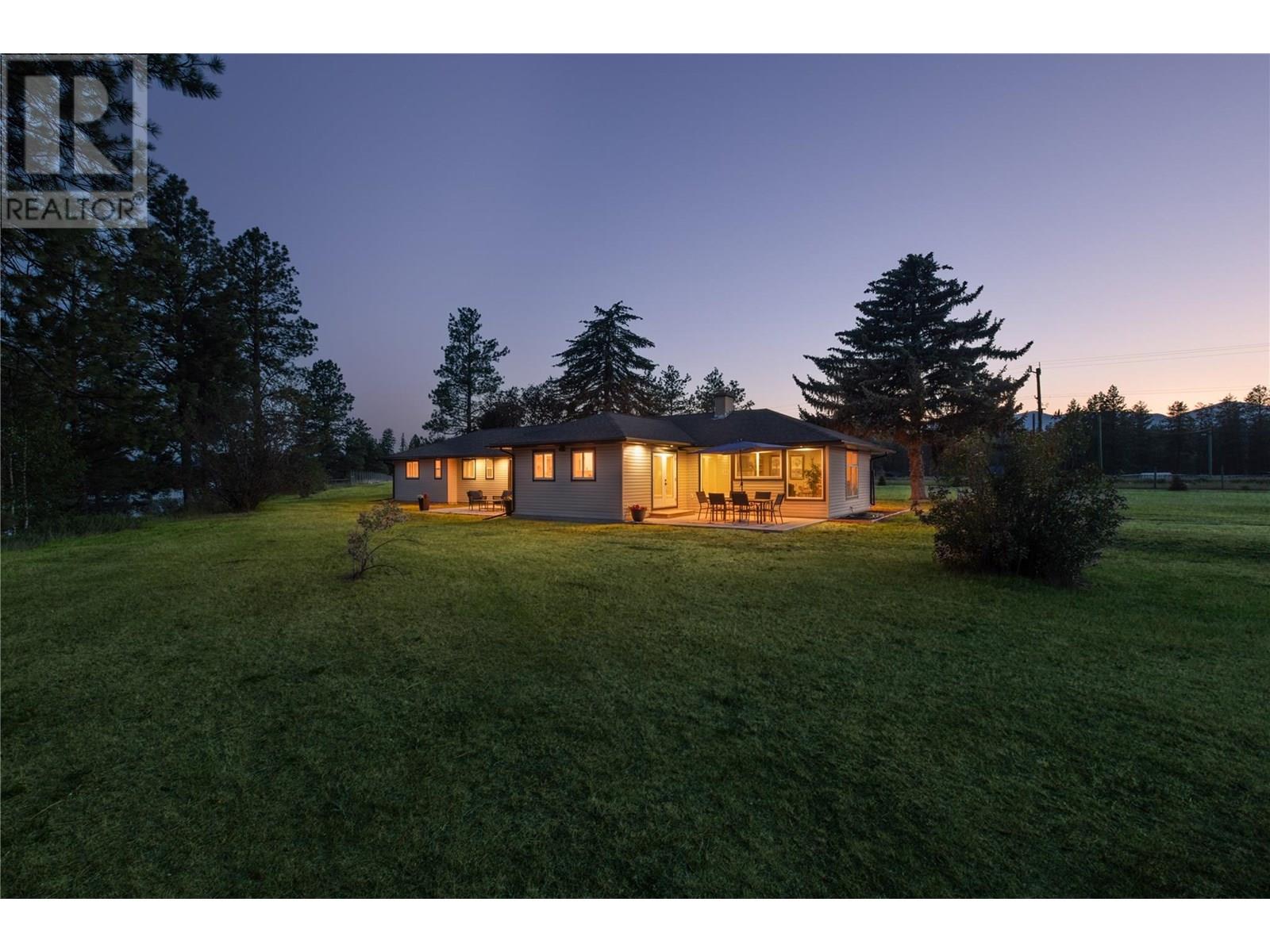 5496 93/95 Highway, Wasa