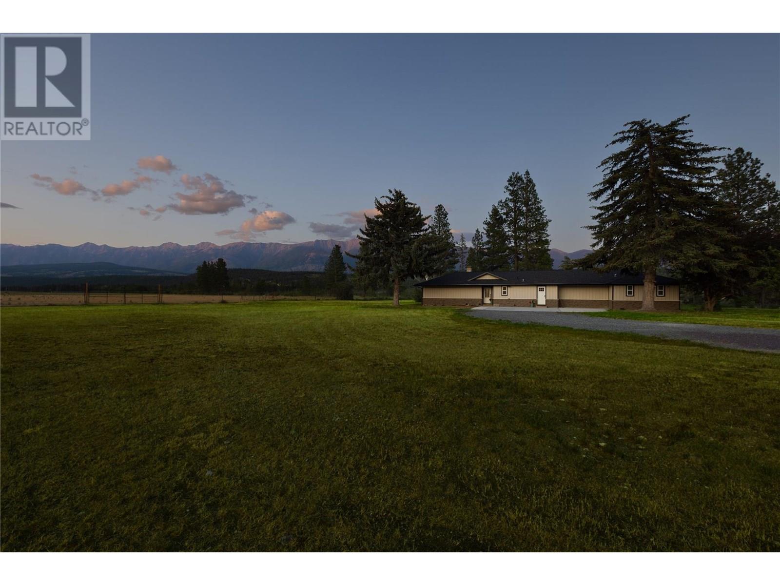 5496 93/95 Highway, Wasa