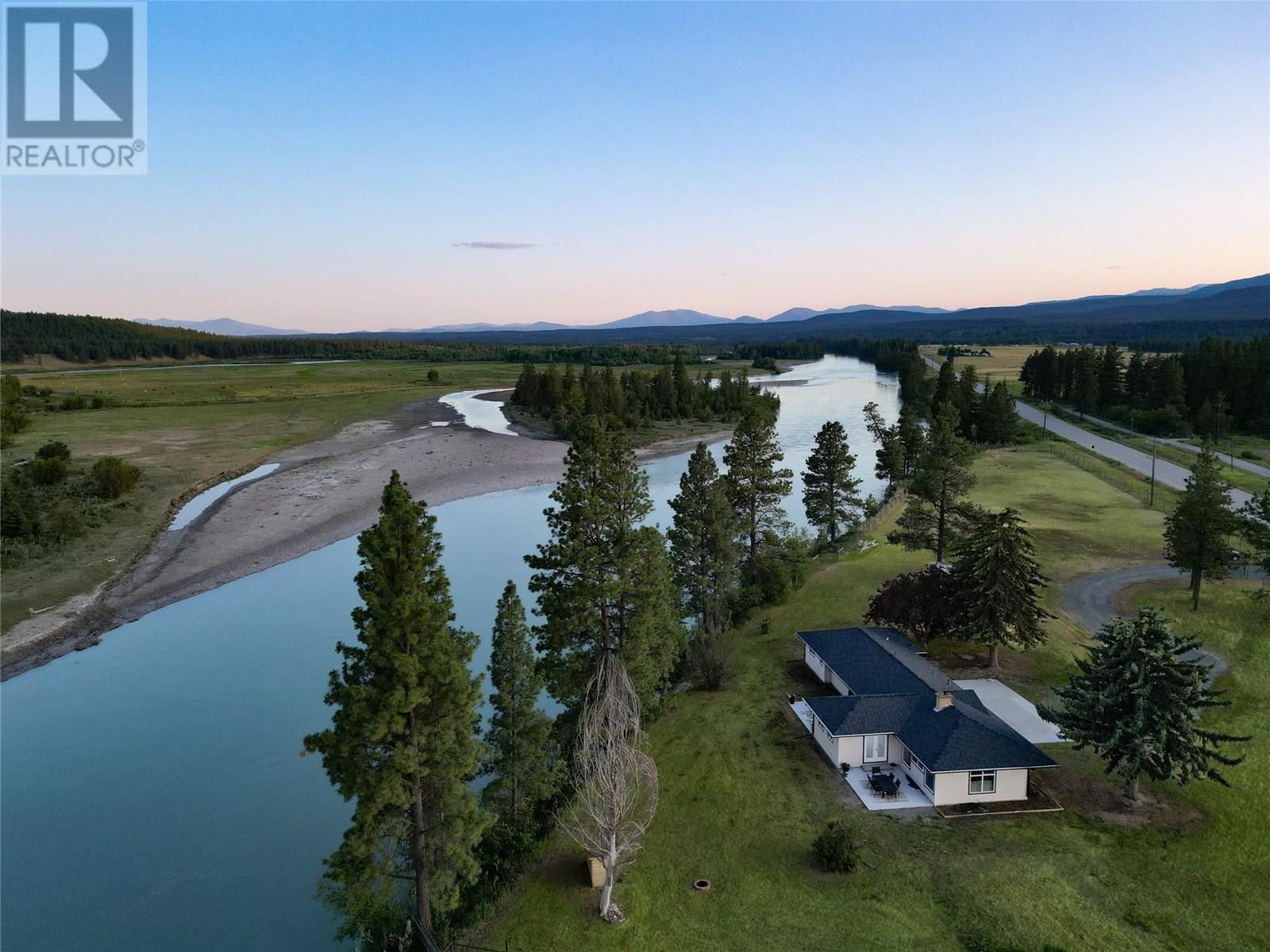 5496 93/95 Highway, Wasa