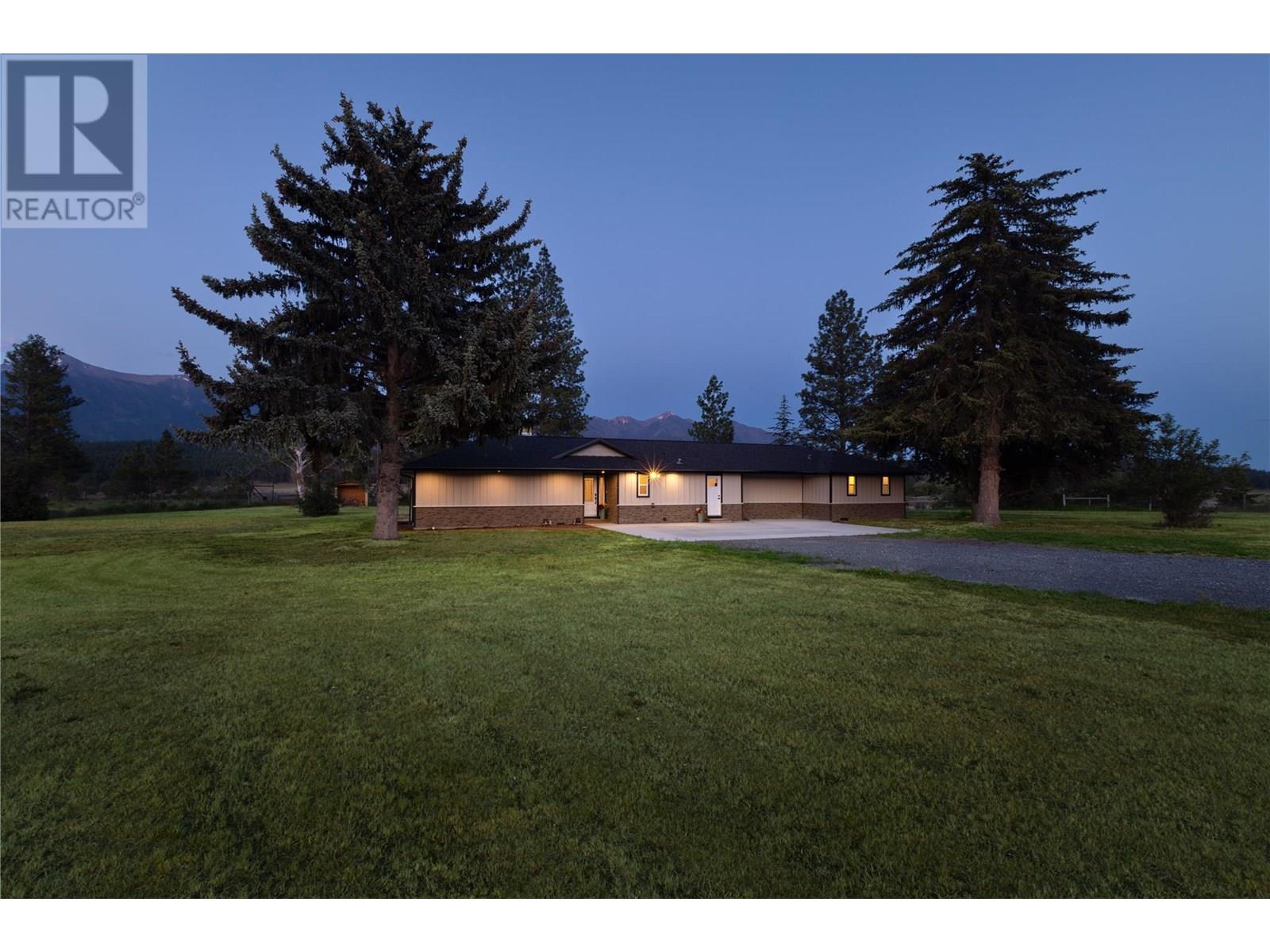 5496 93/95 Highway, Wasa