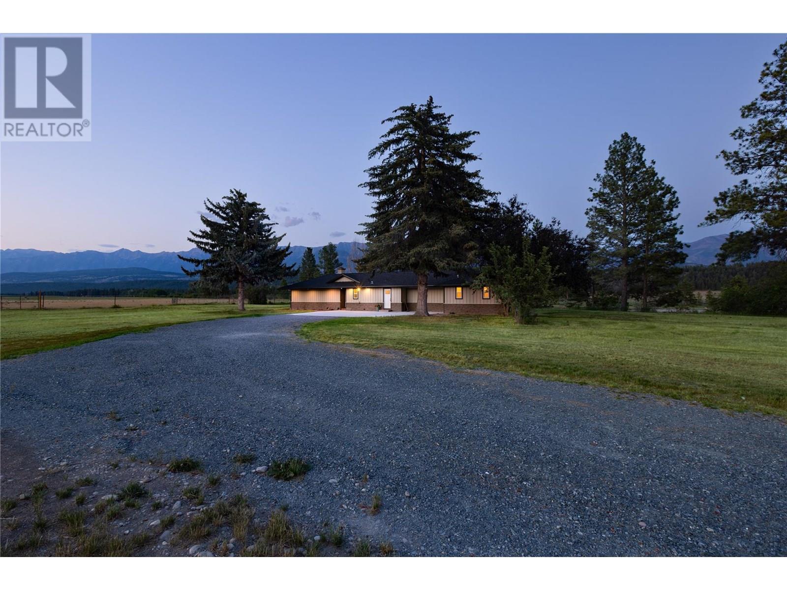5496 93/95 Highway, Wasa