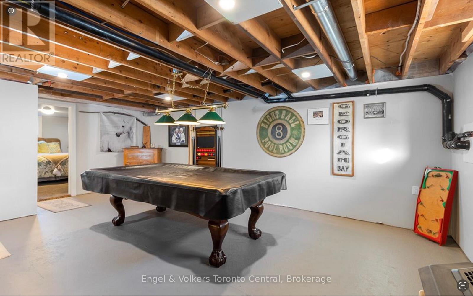Photo 27 of 9263 91 County Road, Clearview ON