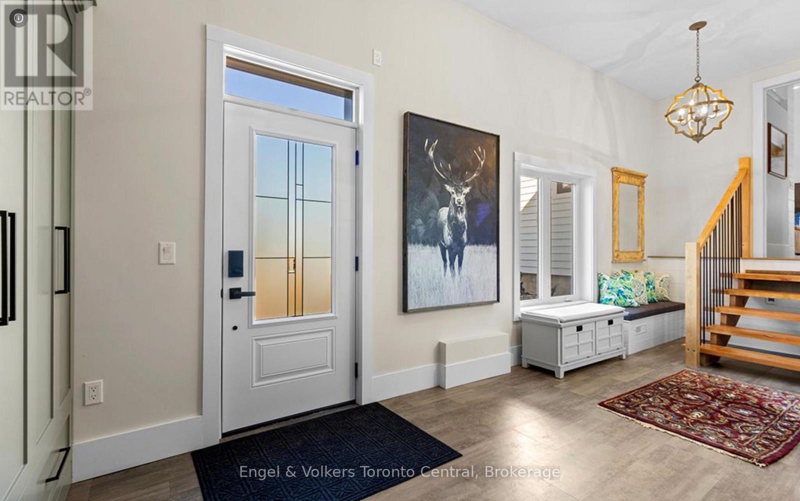 Photo 5 of 9263 91 County Road, Clearview ON