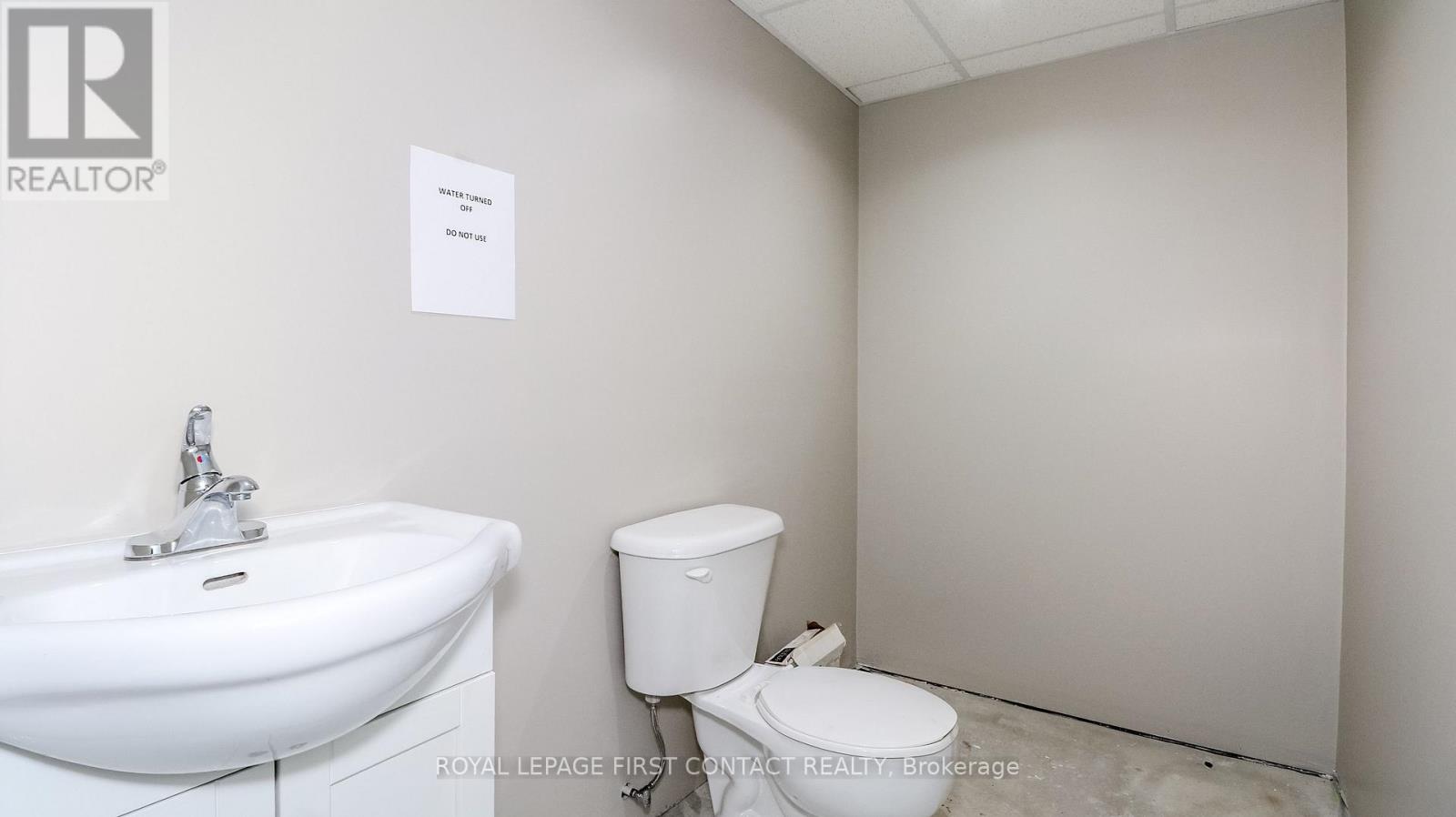Photo 34 of 59 Winchester Terrace, Barrie ON