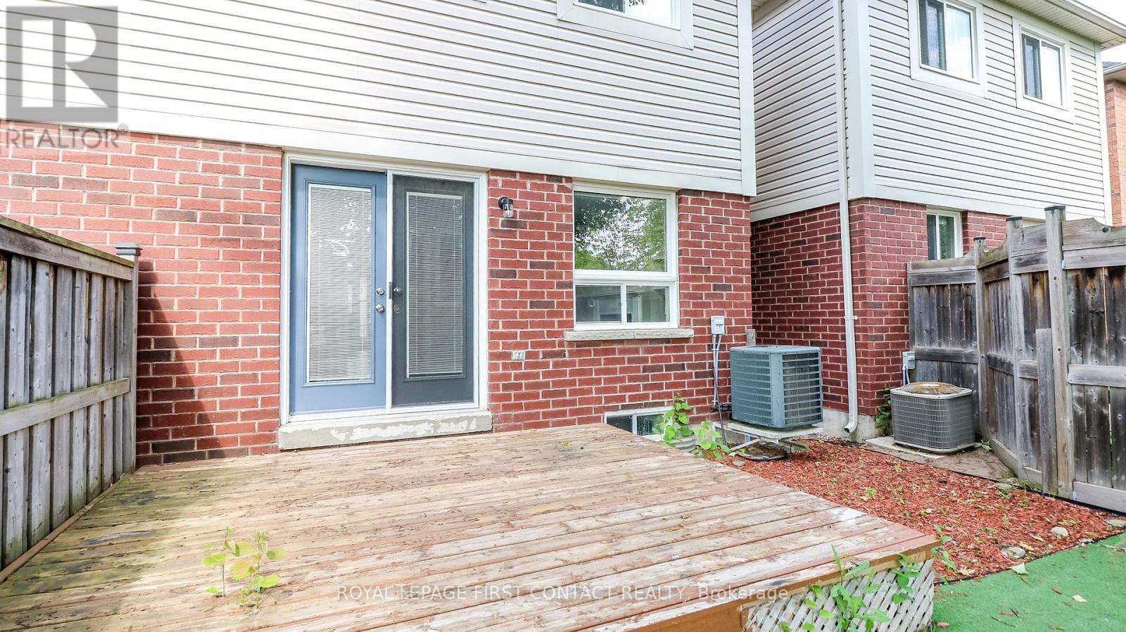 Photo 43 of 59 Winchester Terrace, Barrie ON