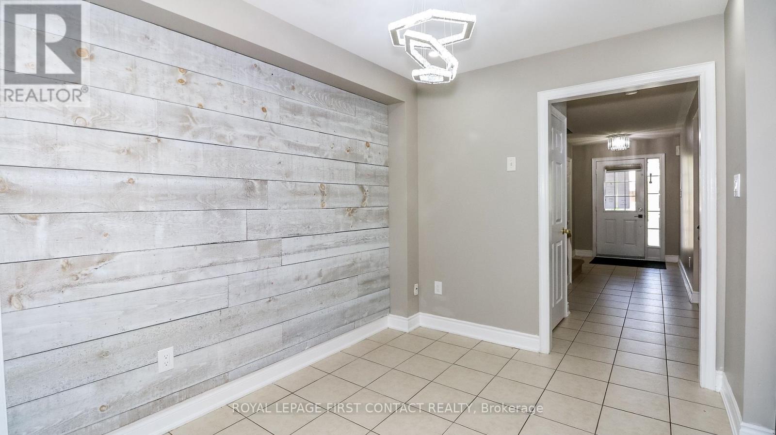 Photo 7 of 59 Winchester Terrace, Barrie ON