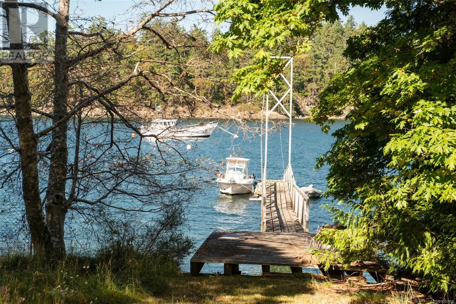 207 Welbury Dr, Salt Spring