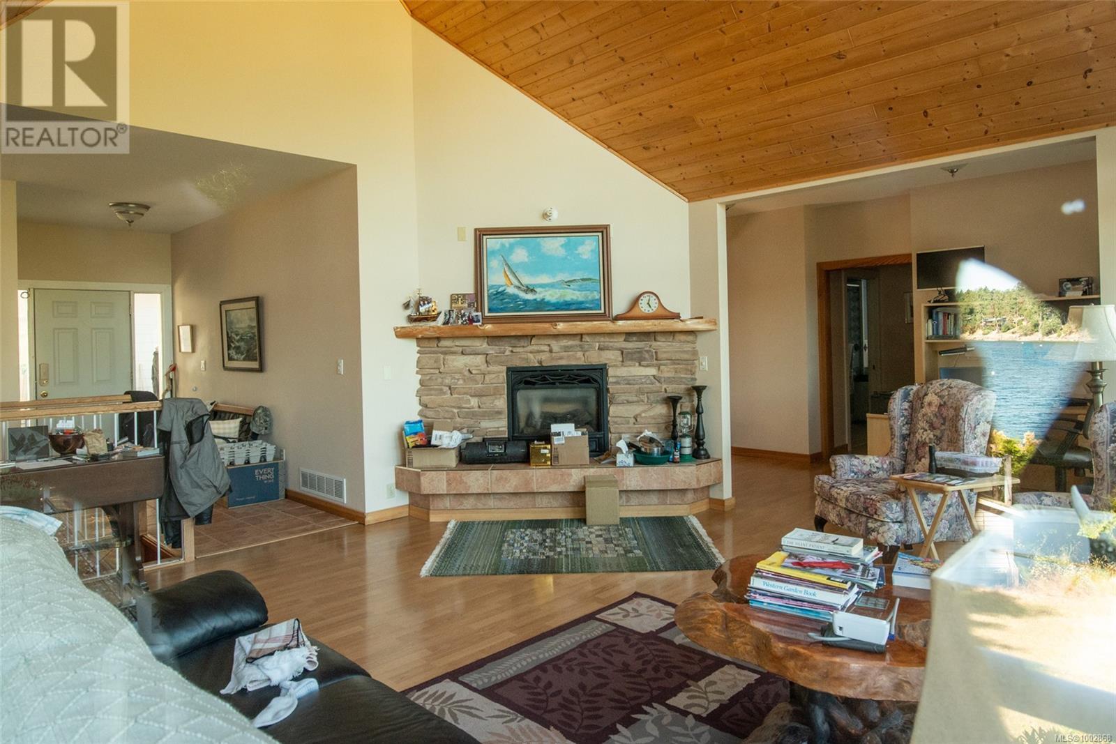 207 Welbury Dr, Salt Spring