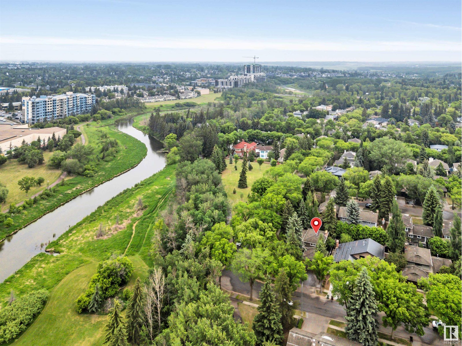 Single Family House for Sale in  Berrymore Dr St. Albert 