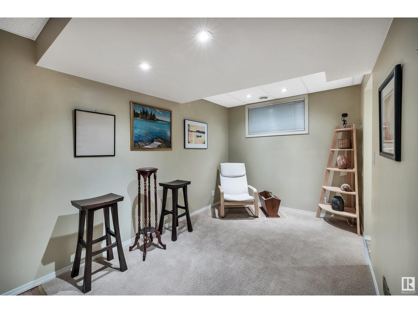 Single Family House for Sale in  Berrymore Dr St. Albert 