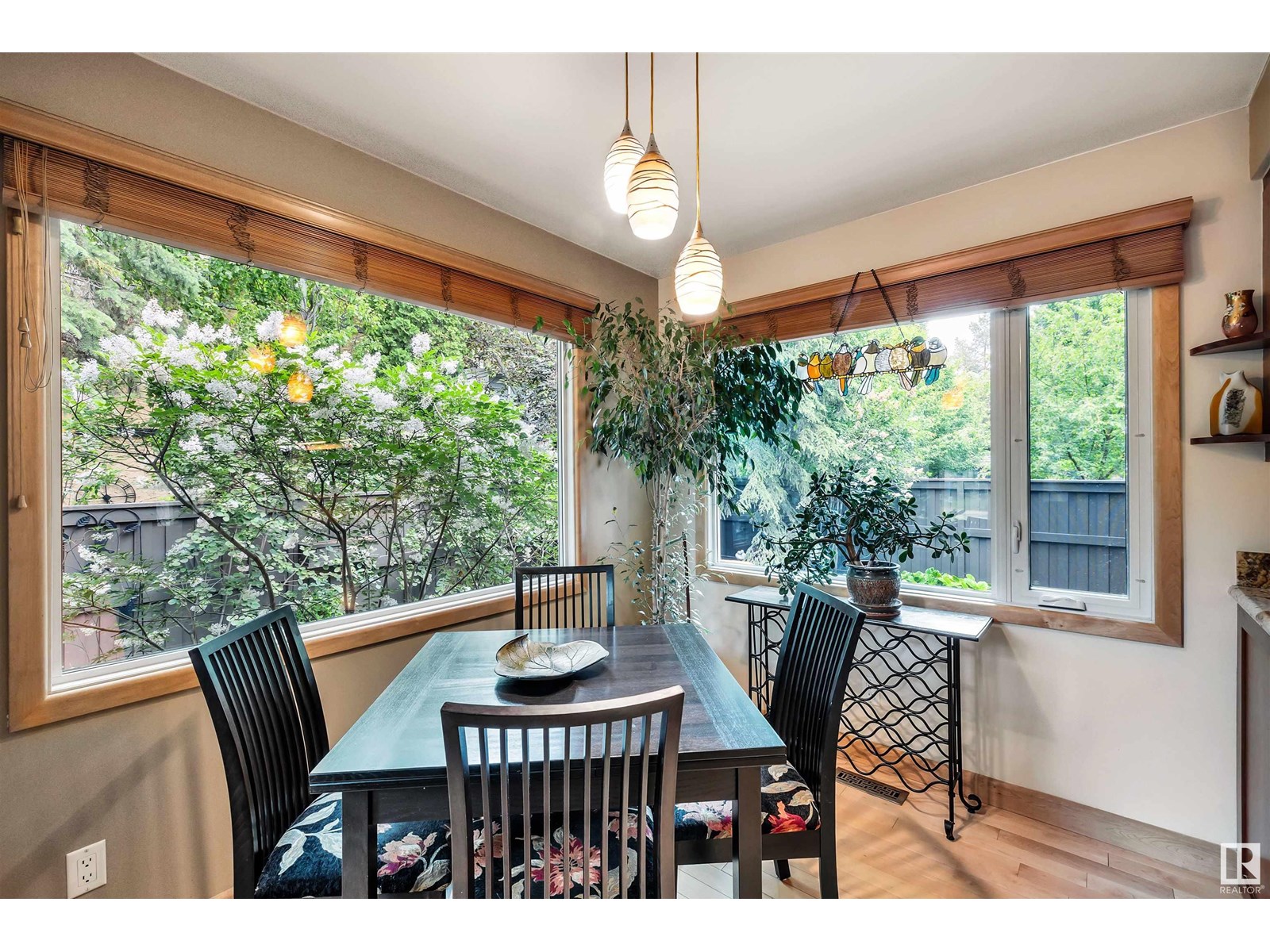 Single Family House for Sale in  Berrymore Dr St. Albert 