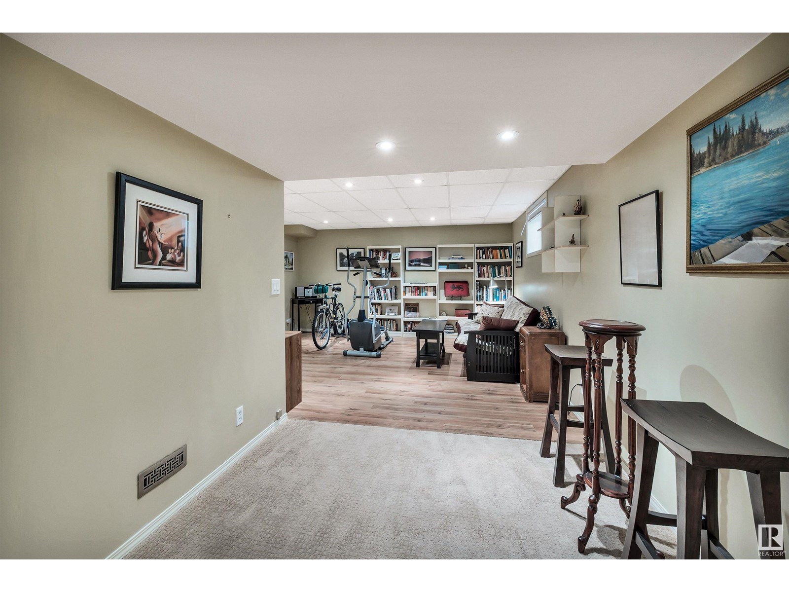 Single Family House for Sale in  Berrymore Dr St. Albert 