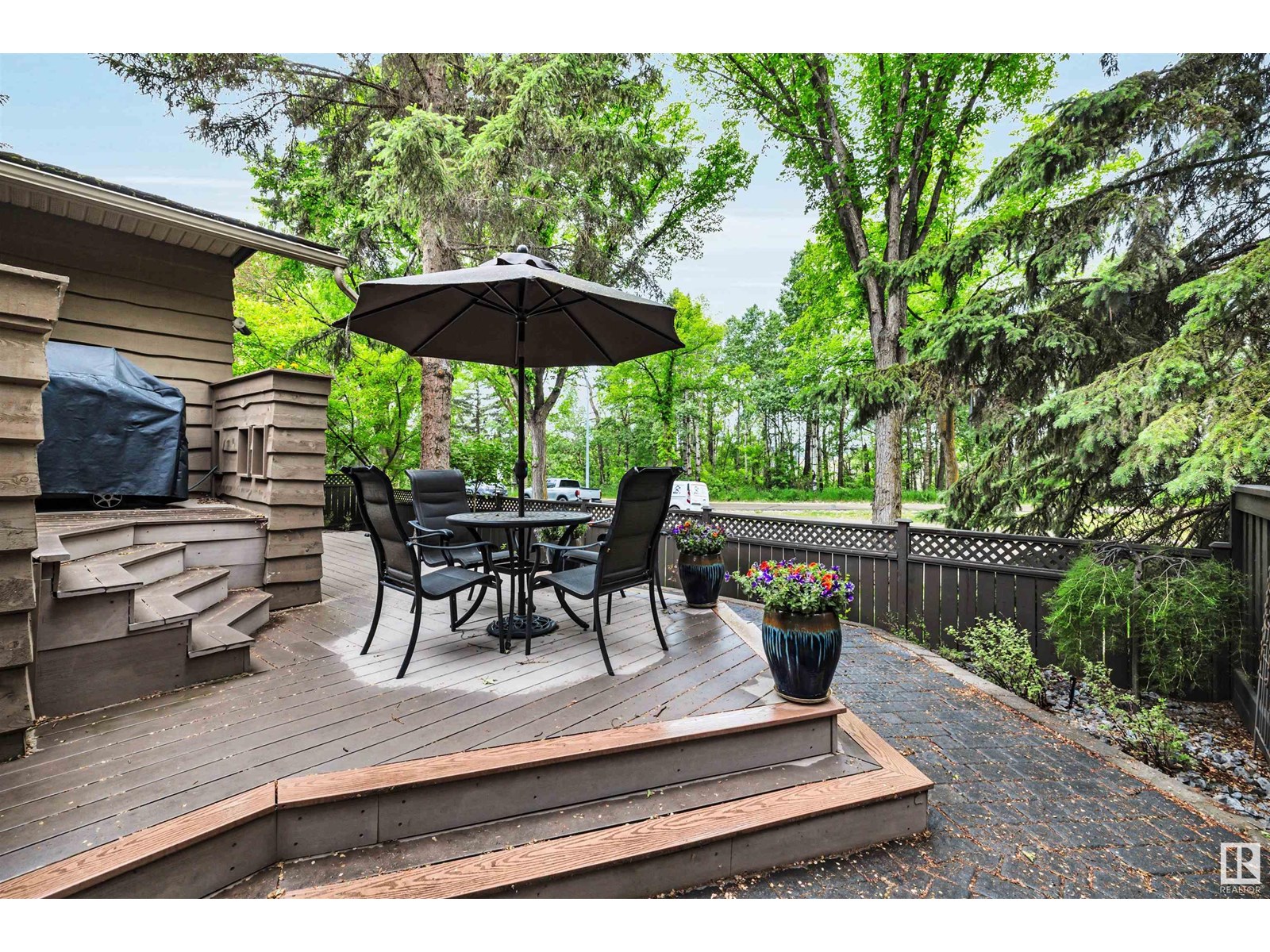 Single Family House for Sale in  Berrymore Dr St. Albert 