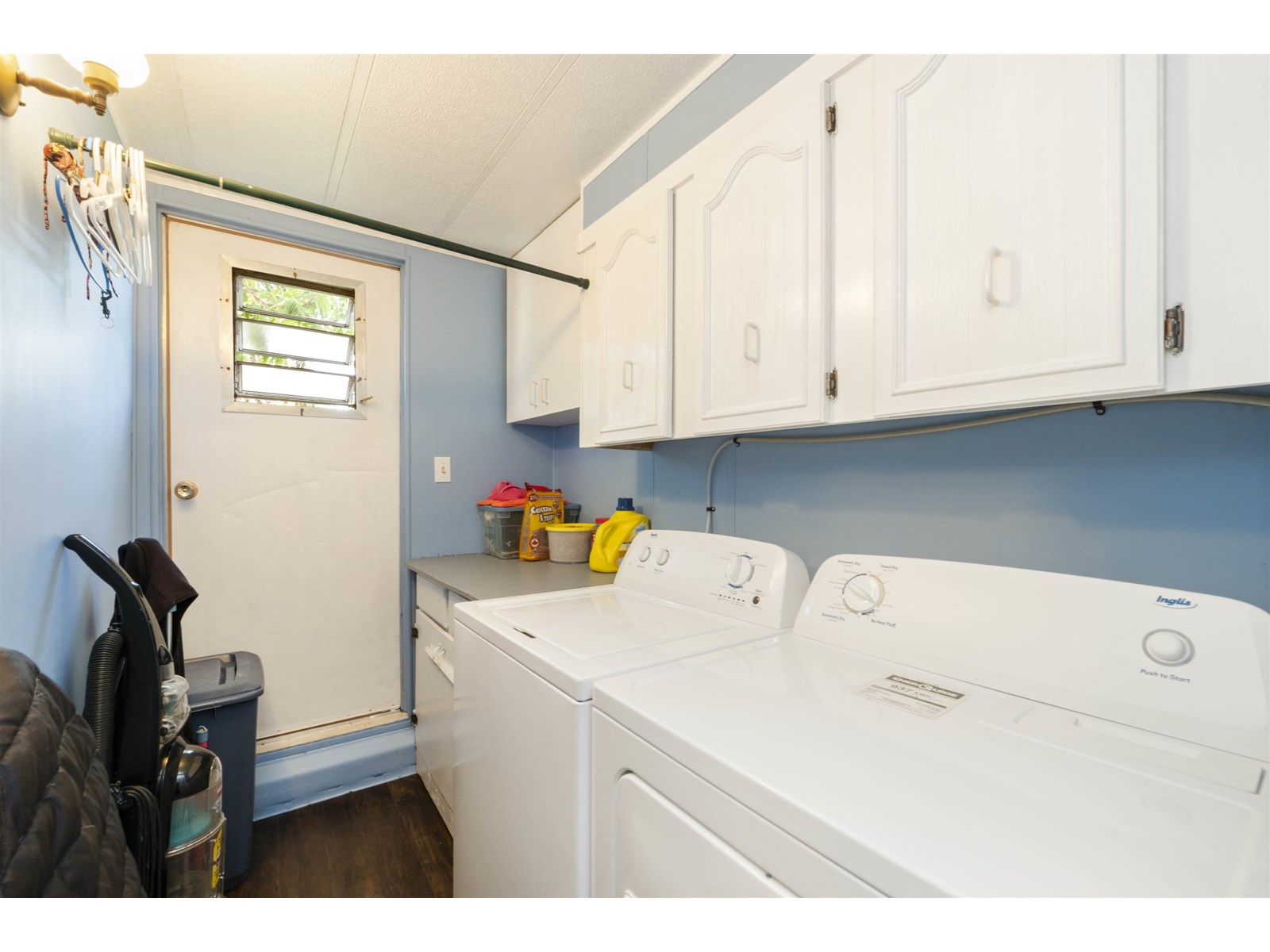 Photo 13 of 7 24330 Fraser Highway, Langley BC