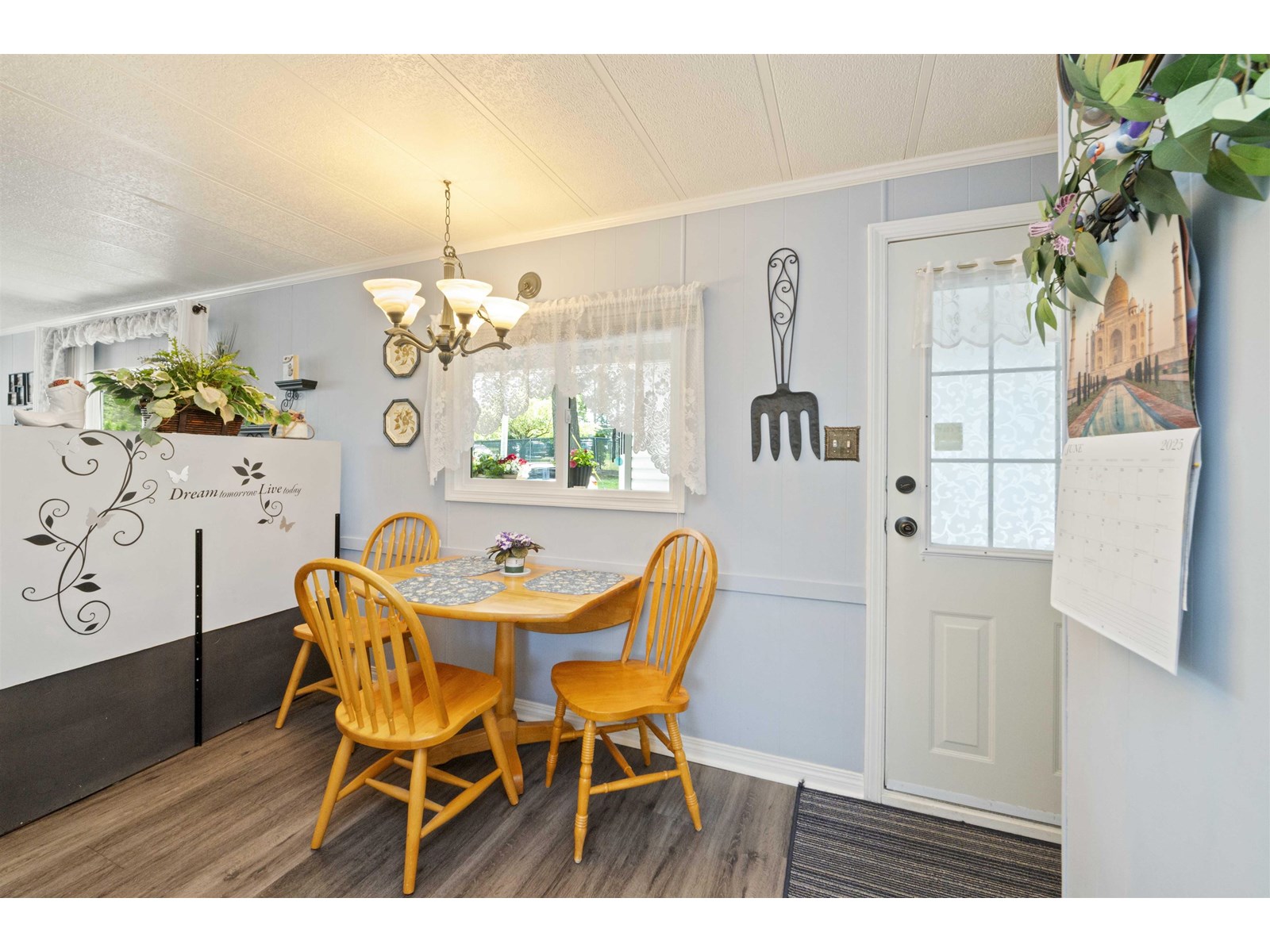 Photo 10 of 7 24330 Fraser Highway, Langley BC