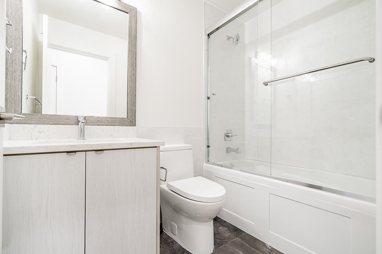 Photo 31 of 305 20081 68 Avenue, Langley BC