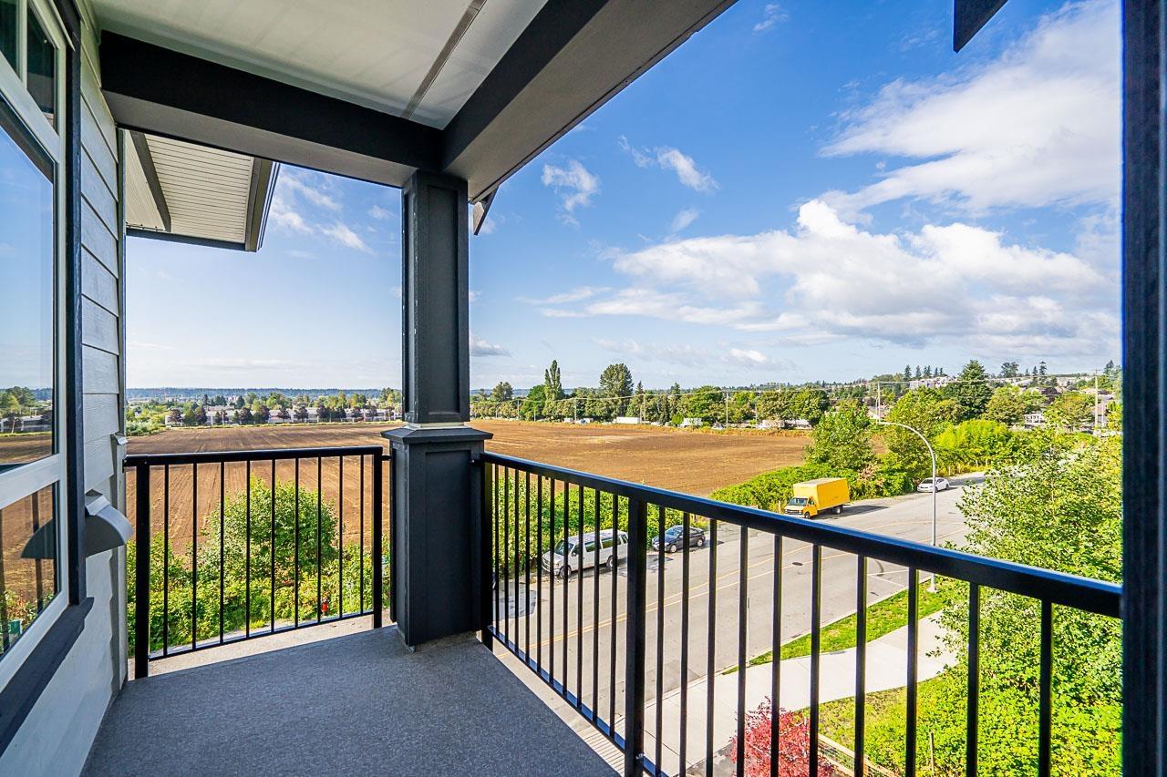 Photo 33 of 305 20081 68 Avenue, Langley BC