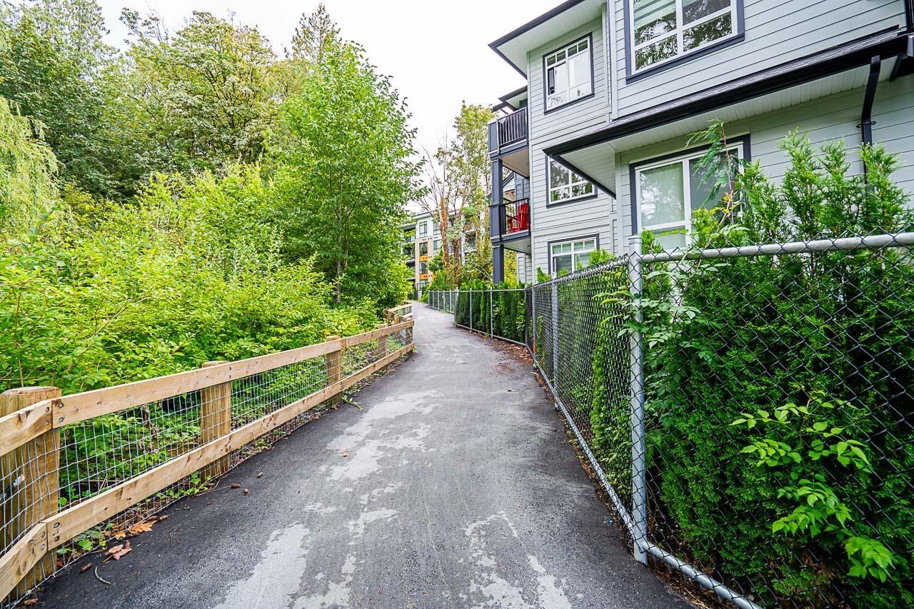 Photo 39 of 305 20081 68 Avenue, Langley BC