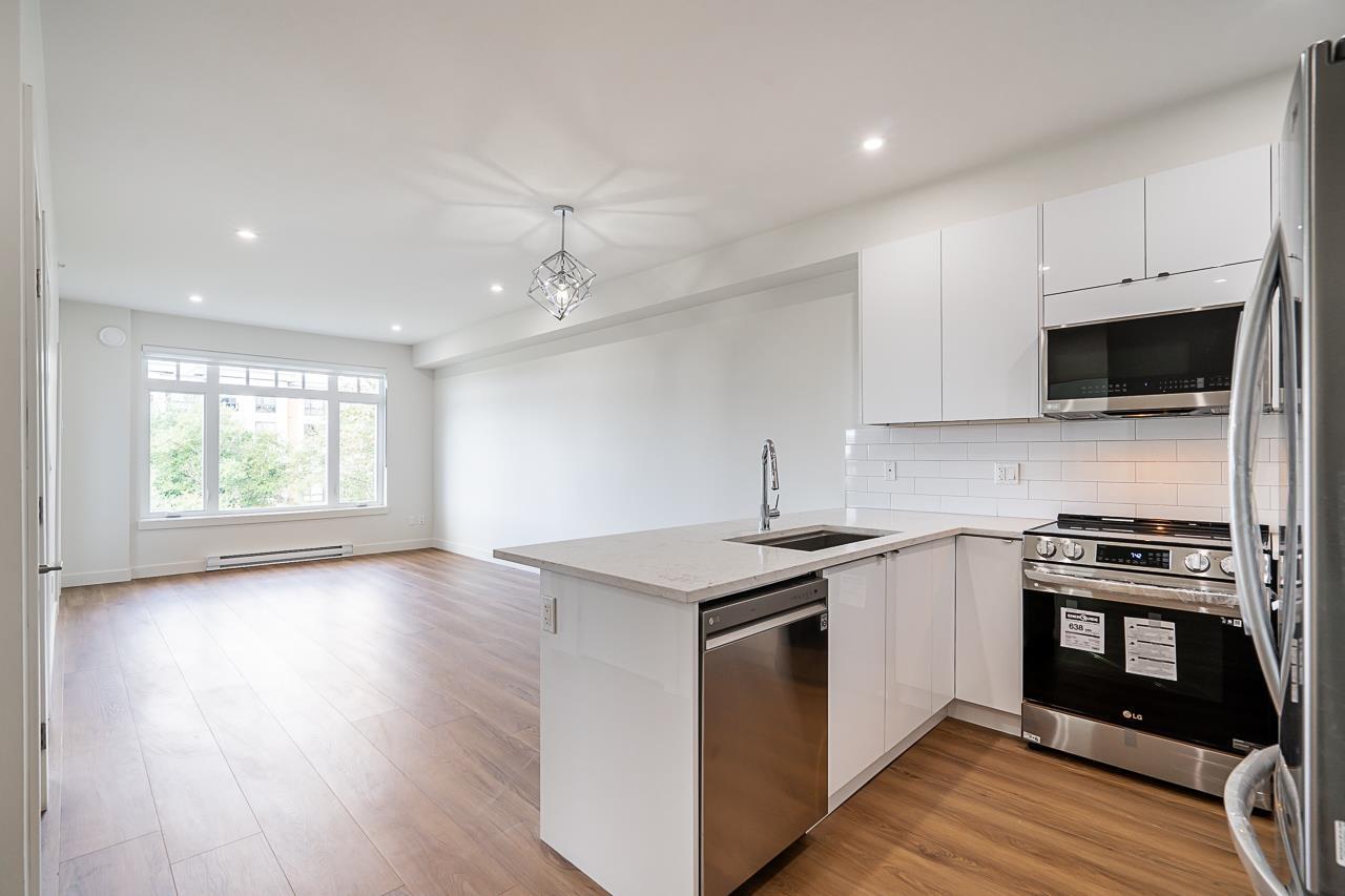 Photo 6 of 305 20081 68 Avenue, Langley BC