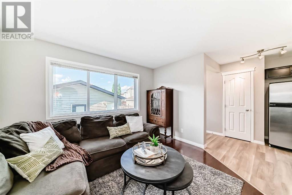 Single Family House for Sale in  Copperpond Heights SE Copperfield Calgary 