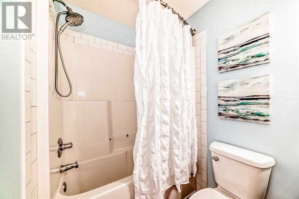 Single Family House for Sale in  Copperpond Heights SE Copperfield Calgary 