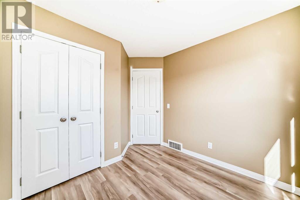 Single Family House for Sale in  Copperpond Heights SE Copperfield Calgary 