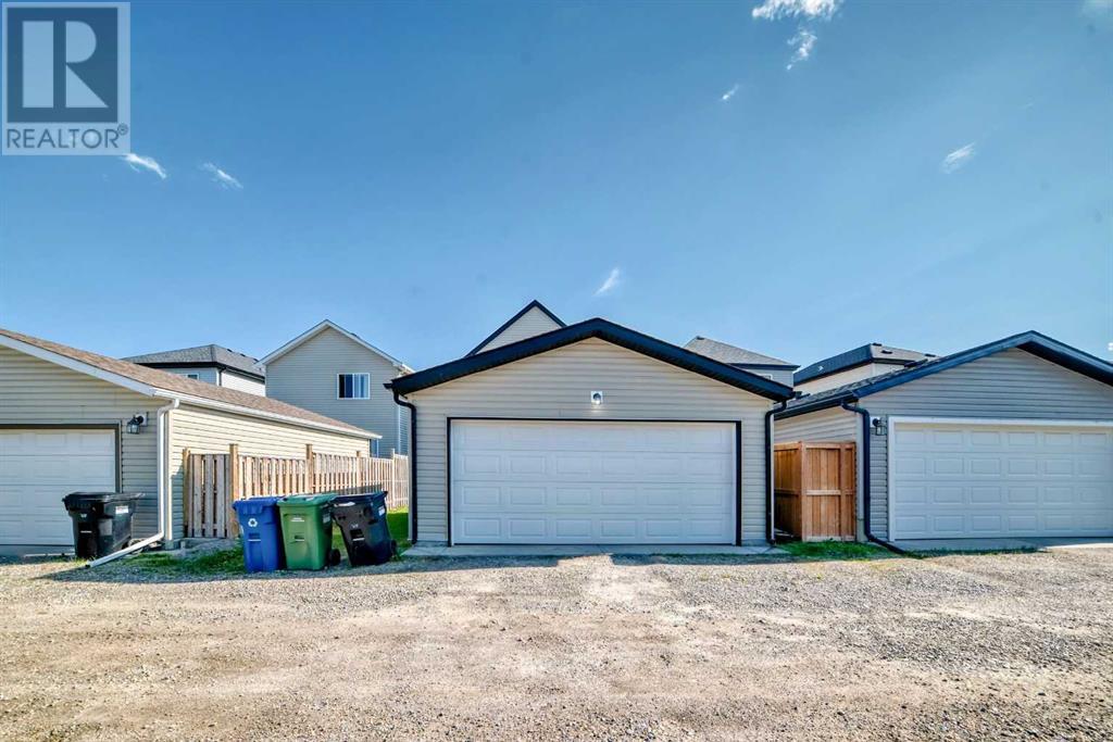 Single Family House for Sale in  Copperpond Heights SE Copperfield Calgary 