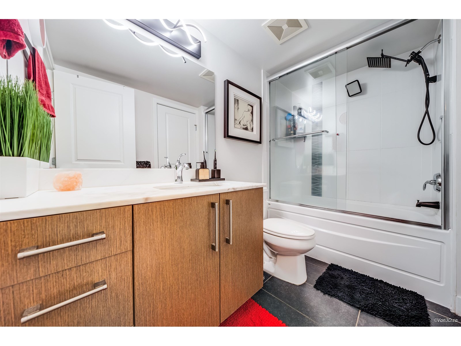 Photo 11 of 313 15735 Croydon Drive, Surrey BC