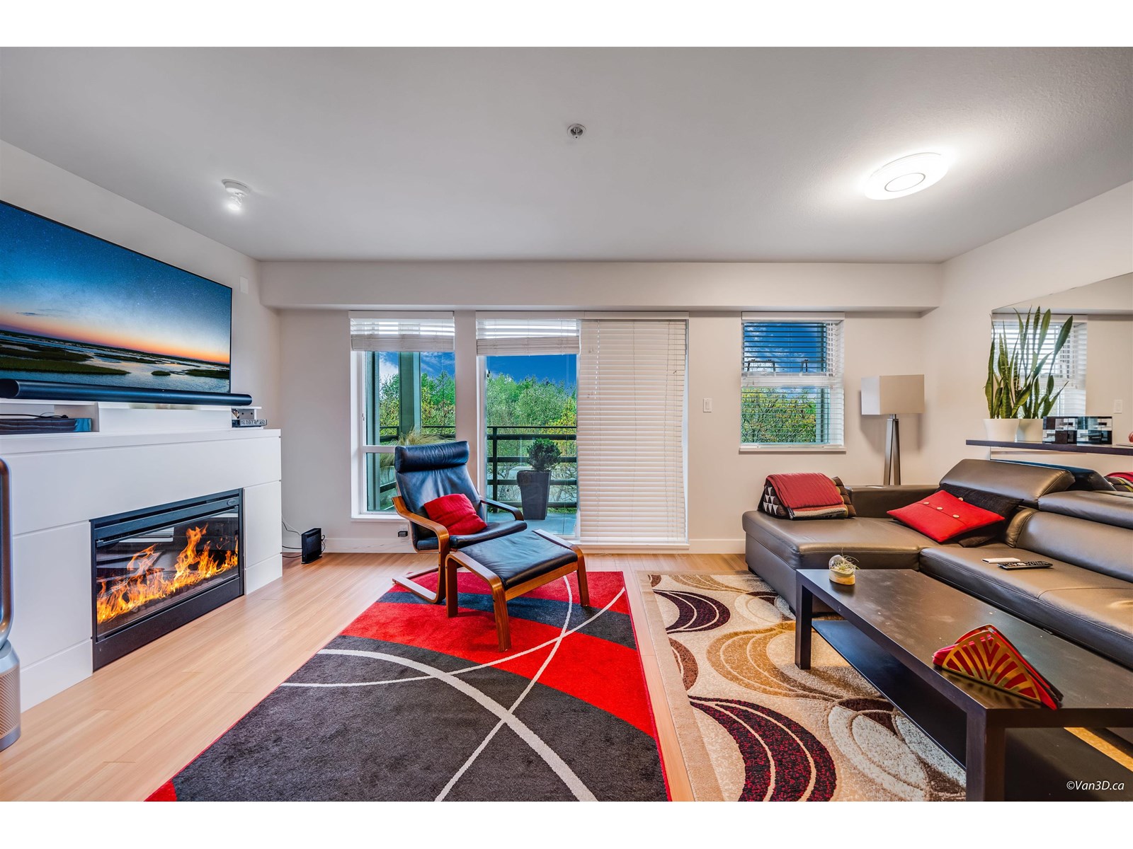 Photo 3 of 313 15735 Croydon Drive, Surrey BC