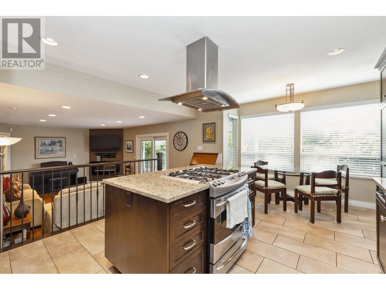 12019 CHESTNUT CRESCENT, Pitt Meadows real estate listing R3013166