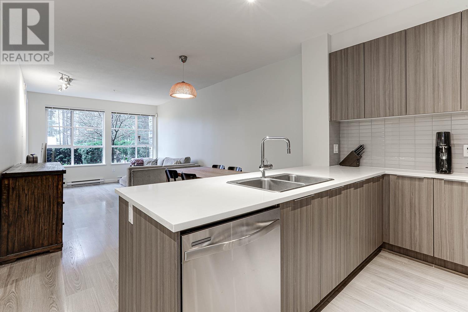 Photo 7 of 106 1151 Windsor Mews, Coquitlam BC