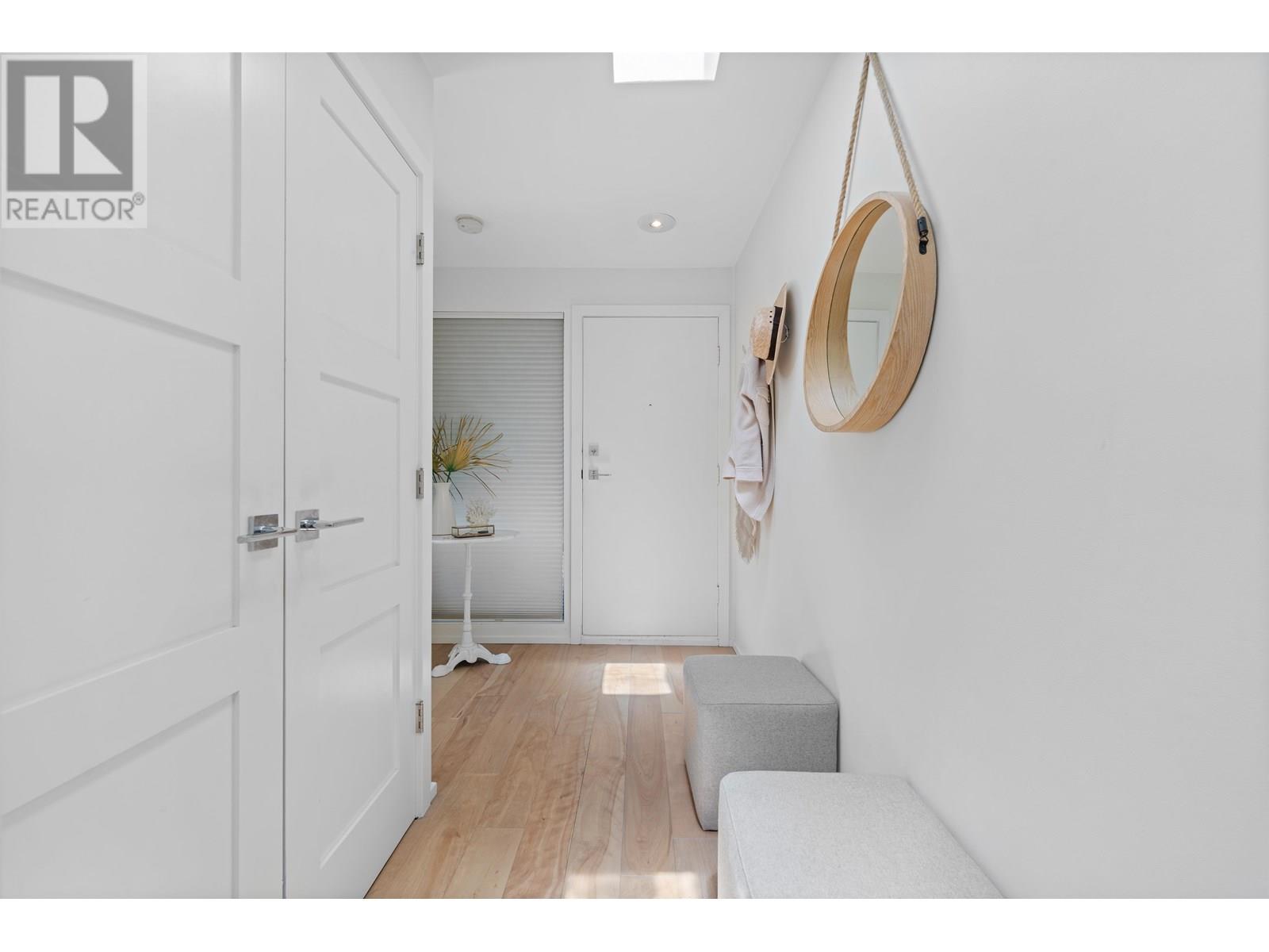 41 2238 FOLKESTONE WAY, West Vancouver