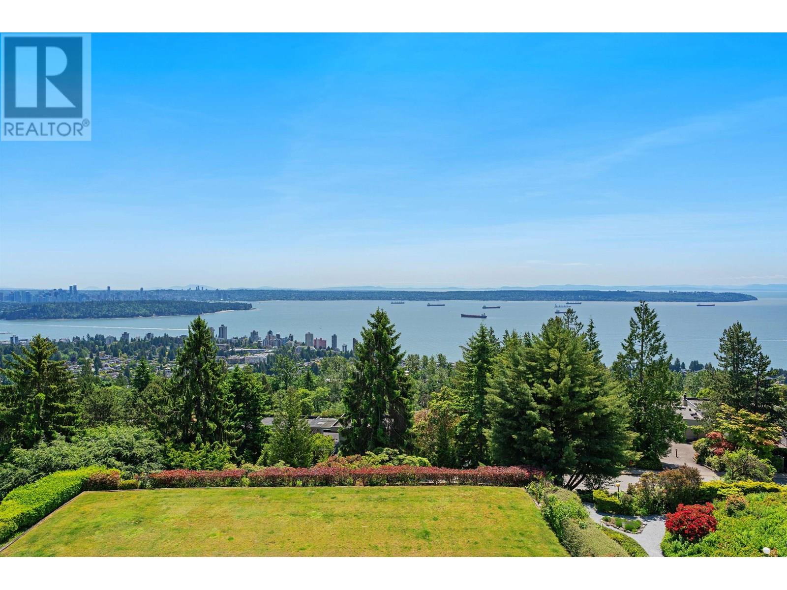 41 2238 FOLKESTONE WAY, West Vancouver