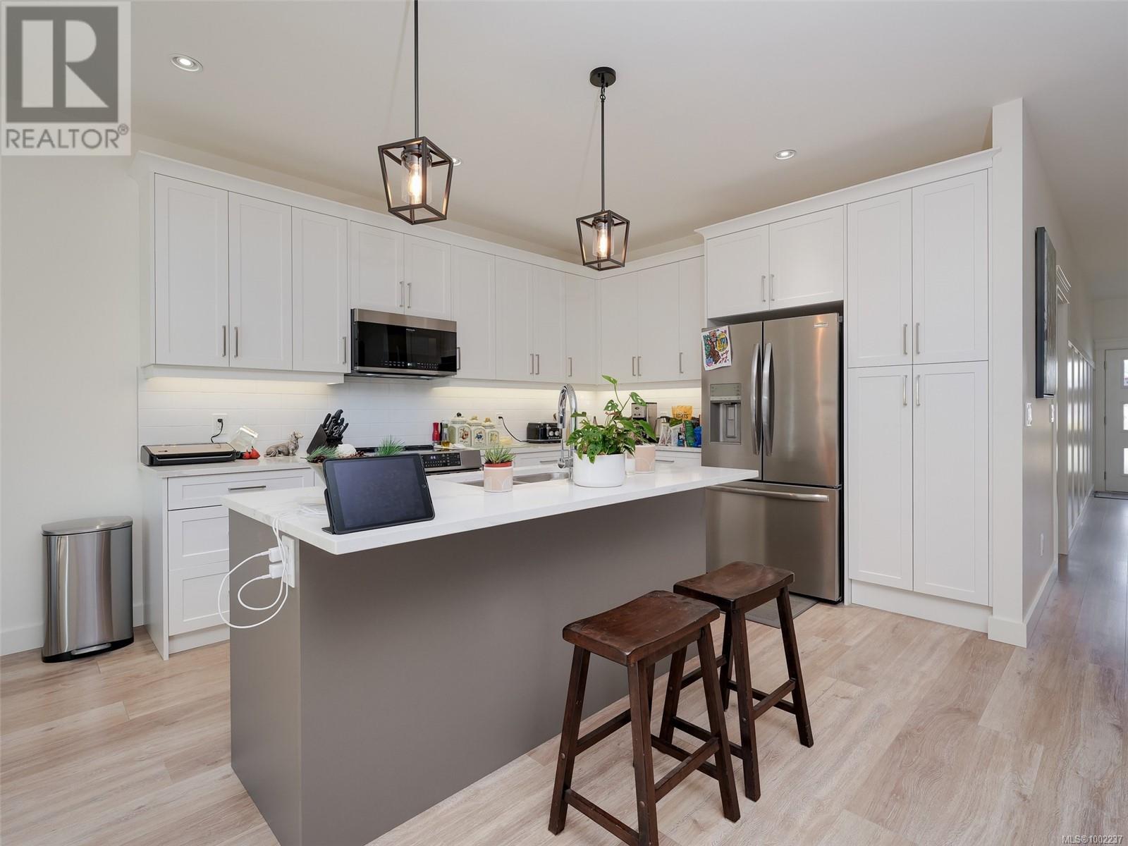 Photo 7 of 6512 Noblewood Pl, Sooke BC