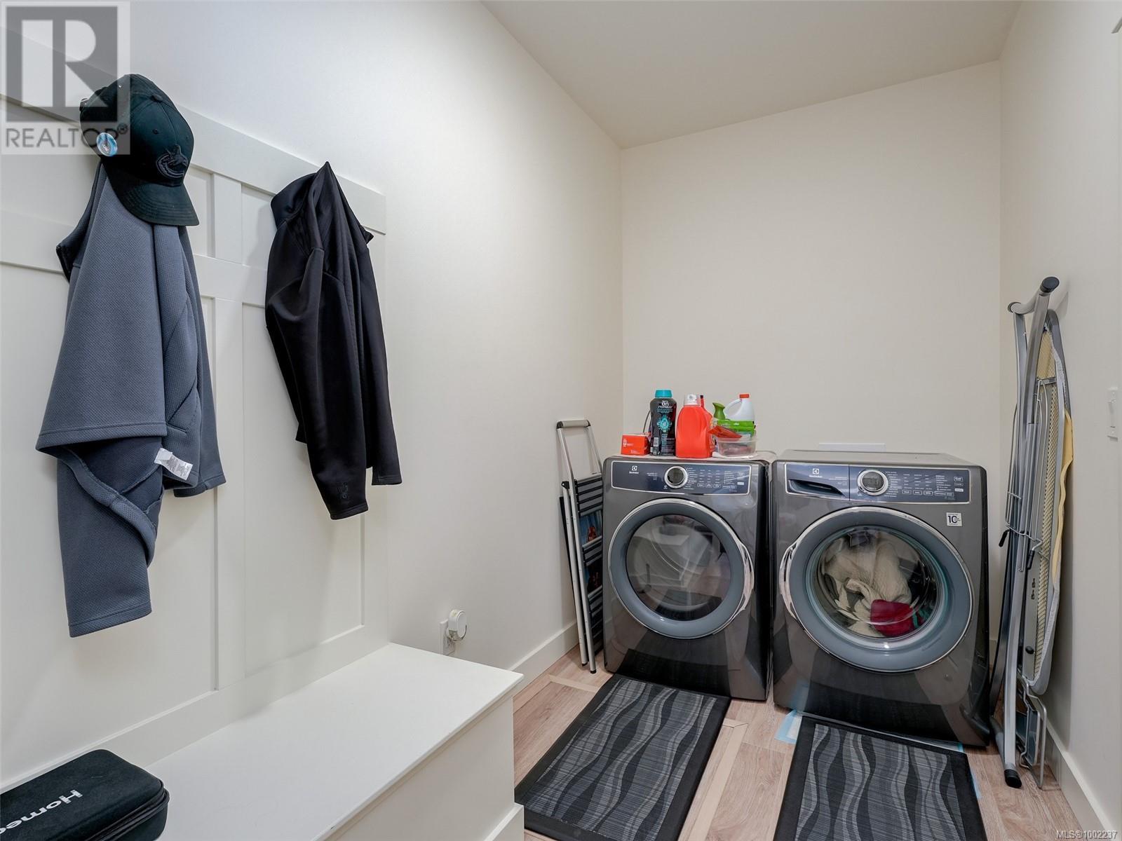Photo 6 of 6512 Noblewood Pl, Sooke BC