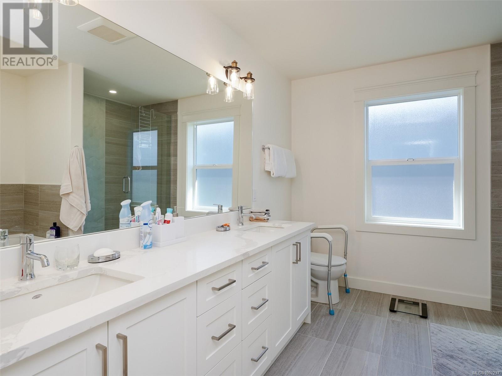 Photo 17 of 6512 Noblewood Pl, Sooke BC