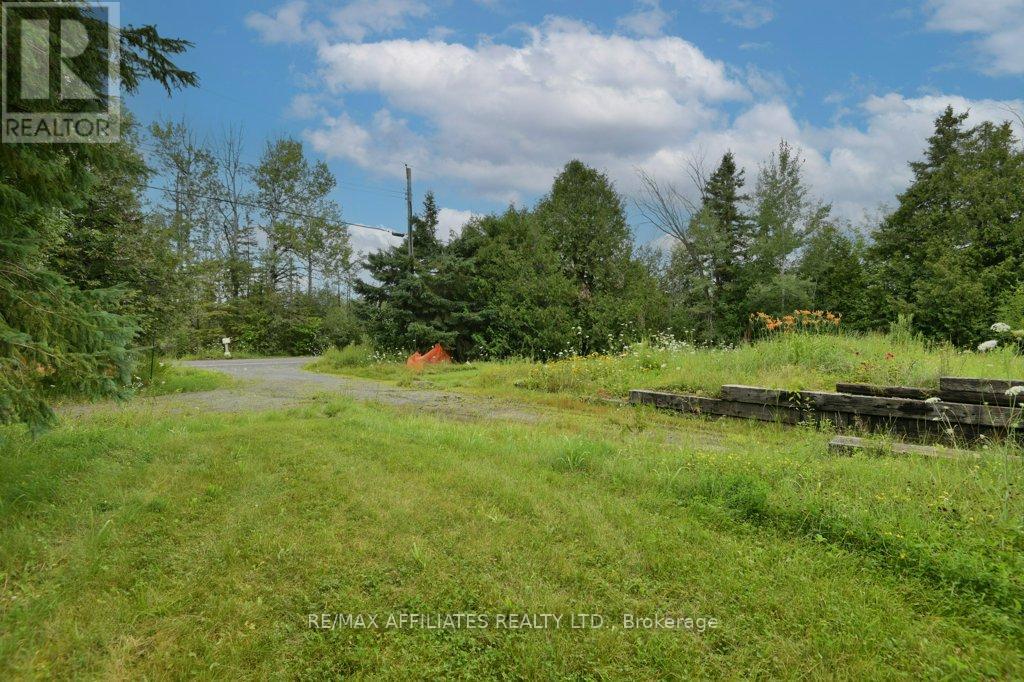 Photo 2 of 286 Brunton Side Road, Beckwith ON