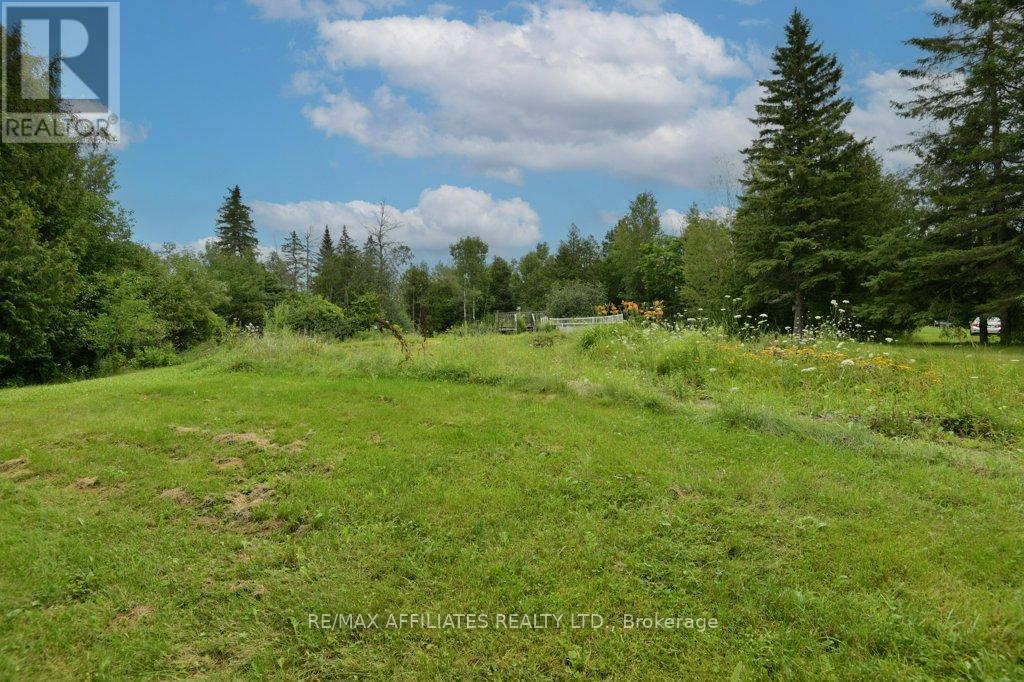 Photo 10 of 286 Brunton Side Road, Beckwith ON