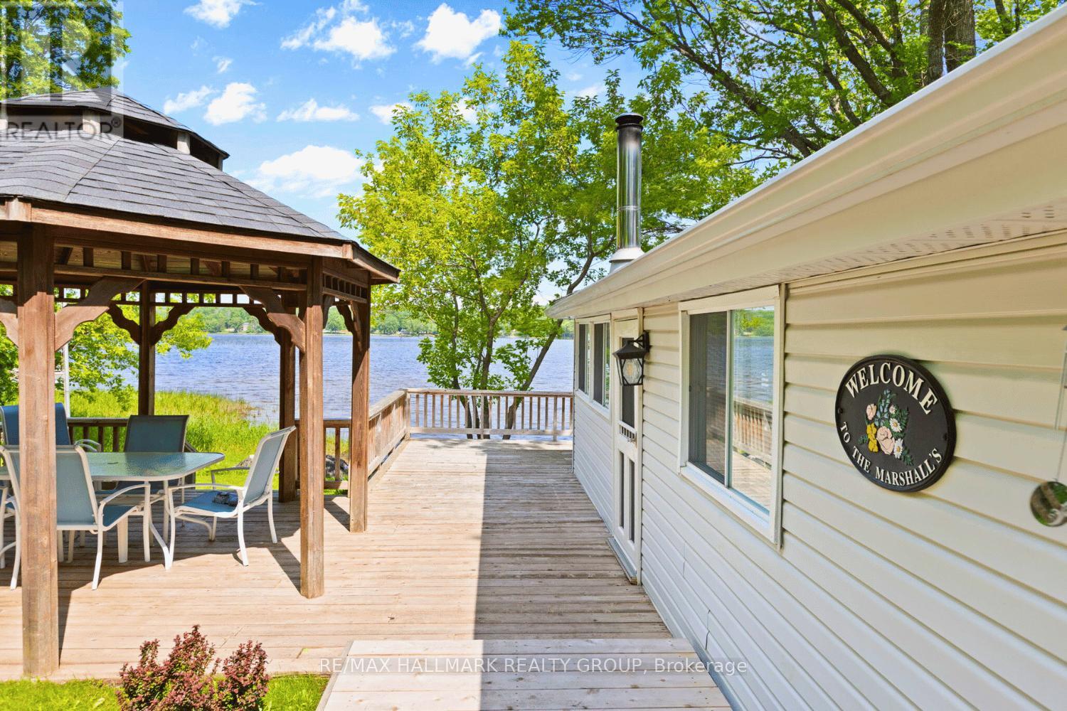 Photo 34 of 118 Hall Shore Road, Lanark Highlands ON