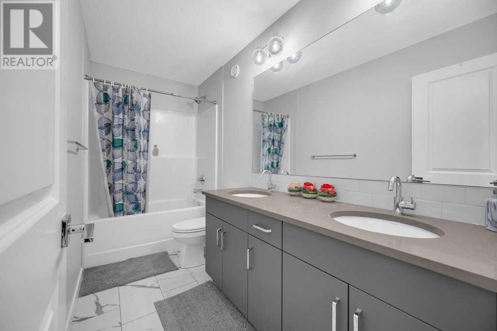 Single Family House for Sale in  Belvedere Point SE Belvedere Calgary 