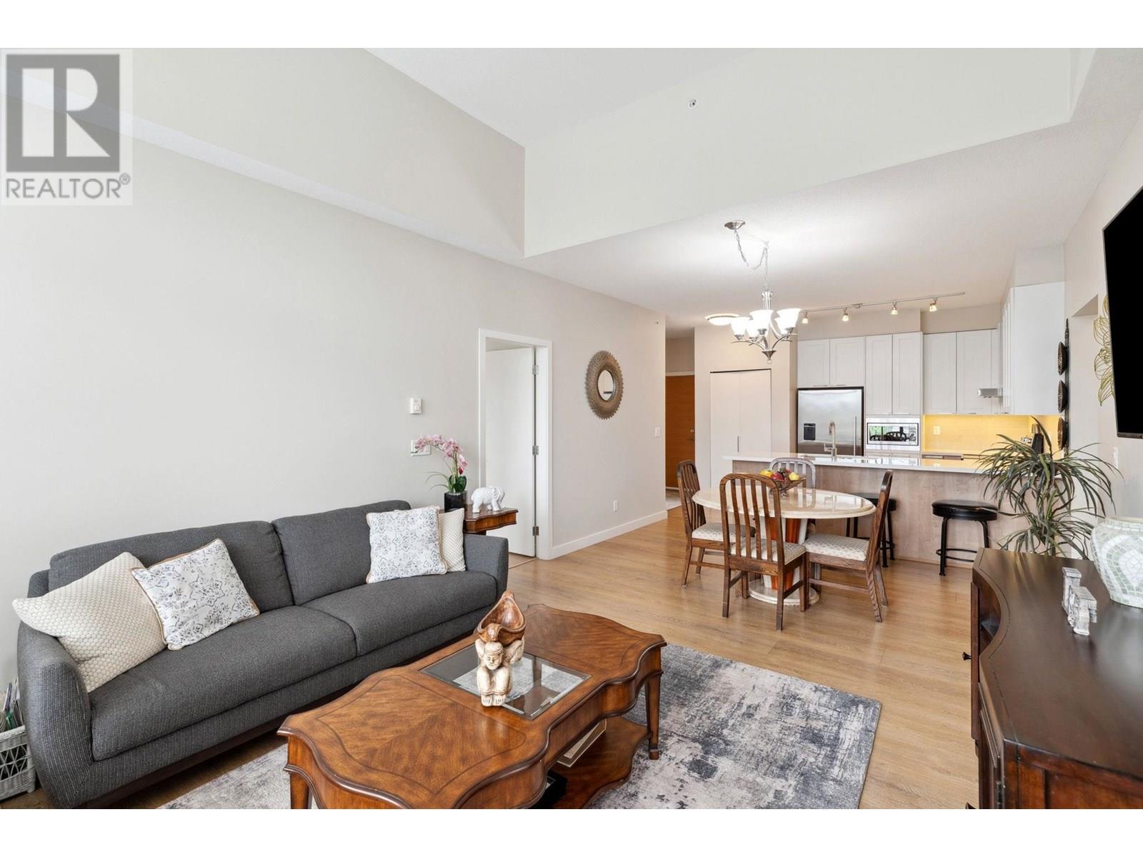Photo 5 of 404 611 Regan Avenue, Coquitlam BC