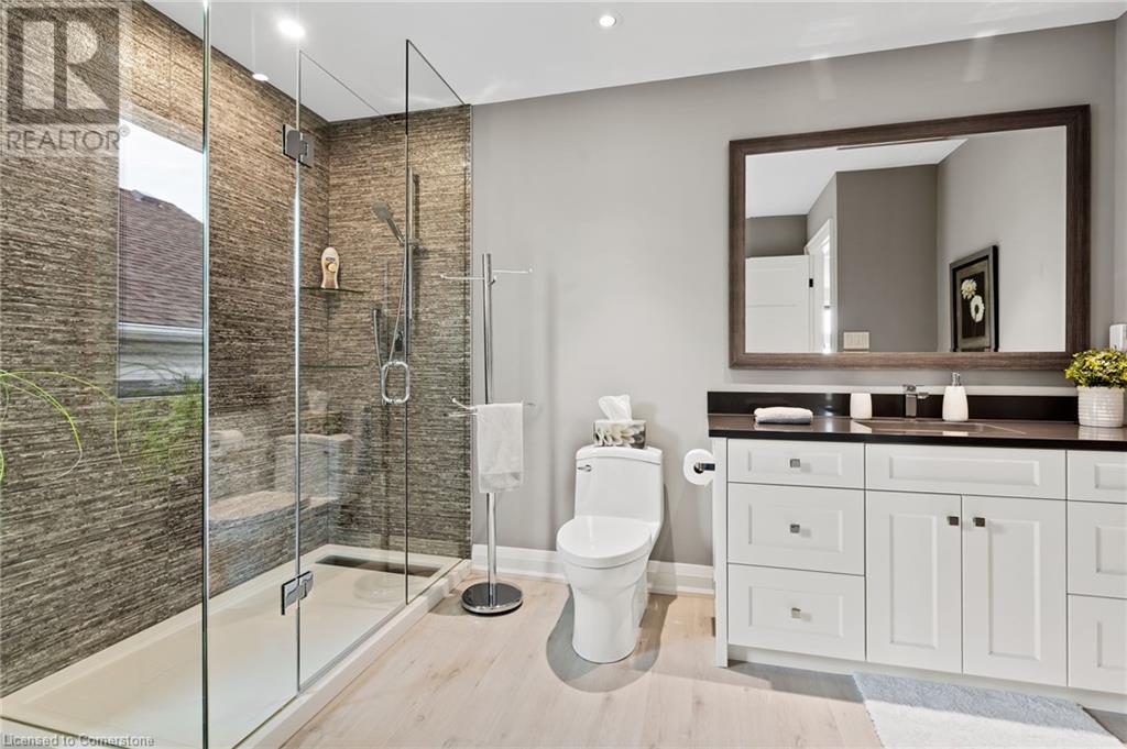 Photo 24 of 80 St Davids Road, St Catharines ON